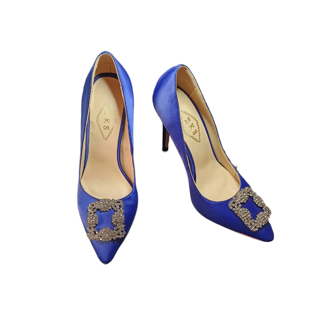 Nwot Eks Royal Satin Pumps WRhinestone Embellishments On Toe